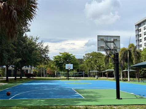 2671 S Course Drive Pompano Beach FL 33069