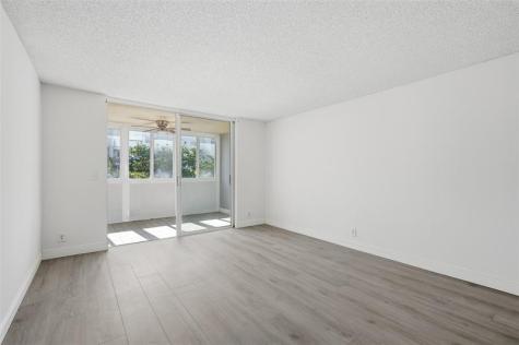 320 NE 12th Avenue Hallandale Beach FL 33009