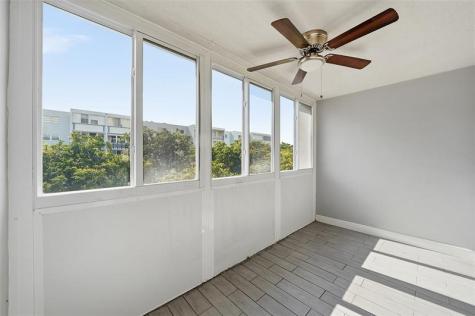320 NE 12th Avenue Hallandale Beach FL 33009