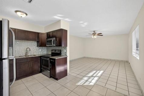2500 SW 18th Terrace Fort Lauderdale FL 33315
