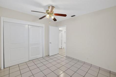 2500 SW 18th Terrace Fort Lauderdale FL 33315