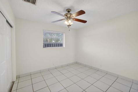 2500 SW 18th Terrace Fort Lauderdale FL 33315