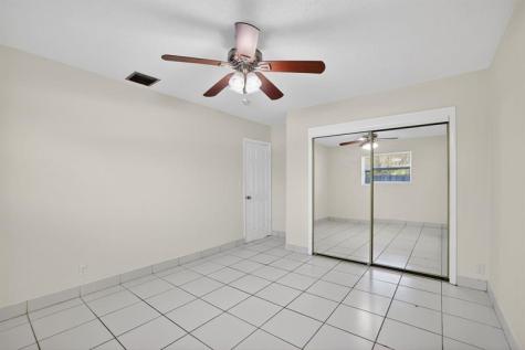 2500 SW 18th Terrace Fort Lauderdale FL 33315