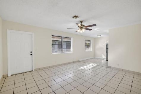 2500 SW 18th Terrace Fort Lauderdale FL 33315