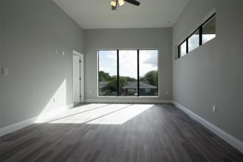 333 NW 41st Street Oakland Park FL 33309