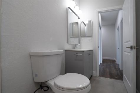 333 NW 41st Street Oakland Park FL 33309