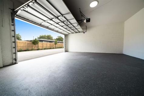 333 NW 41st Street Oakland Park FL 33309