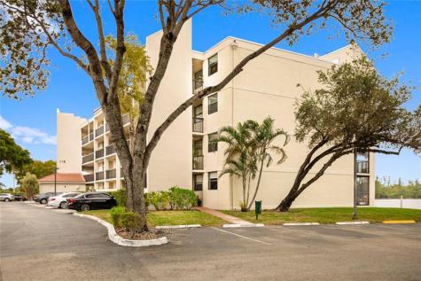 118 Lake Emerald Drive Oakland Park FL 33309