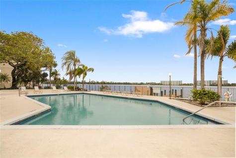 118 Lake Emerald Drive Oakland Park FL 33309