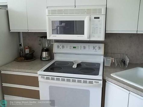 5910 Morningstar Circle Delray Beach FL 33484