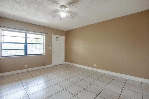 4061 N Dixie Highway Oakland Park FL 33334