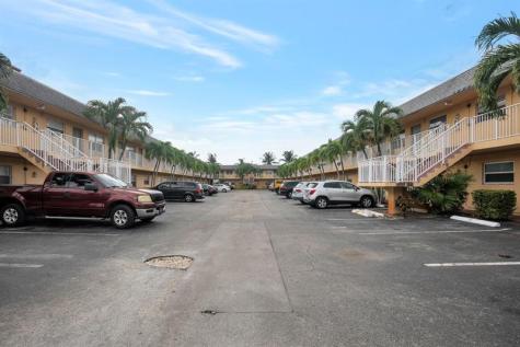 4061 N Dixie Highway Oakland Park FL 33334
