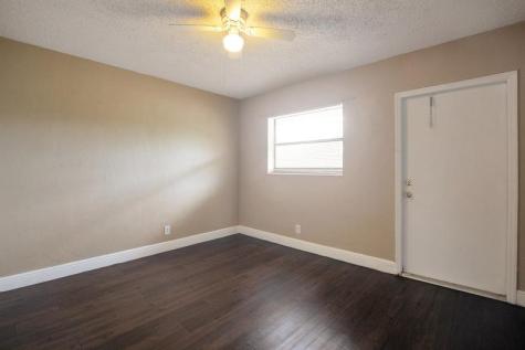 4061 N Dixie Highway Oakland Park FL 33334