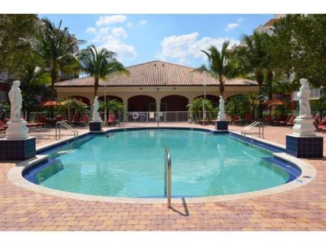 18335 NW 68 Avenue Hialeah FL 33015