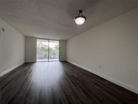 18335 NW 68 Avenue Hialeah FL 33015