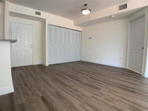18335 NW 68 Avenue Hialeah FL 33015