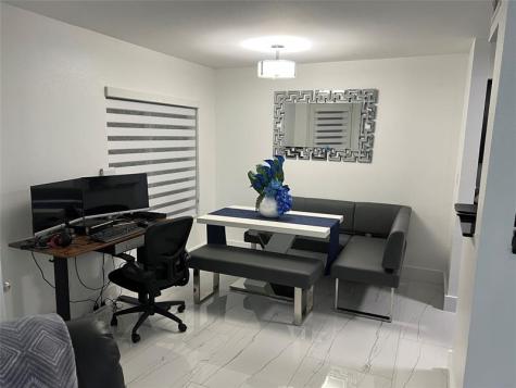 2425 NW 33rd Street Oakland Park FL 33309