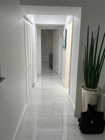 2425 NW 33rd Street Oakland Park FL 33309