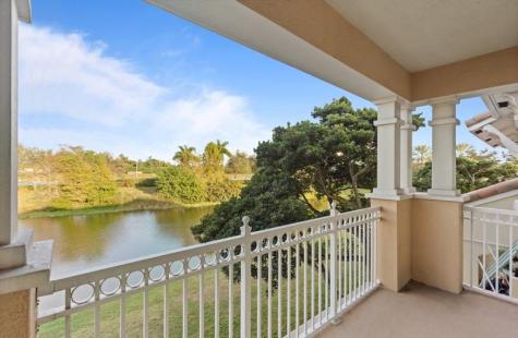 4025 Cascada Circle Hollywood FL 33024