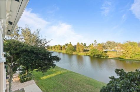 4025 Cascada Circle Hollywood FL 33024