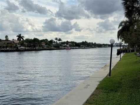 6219 Bay Club Drive Fort Lauderdale FL 33308