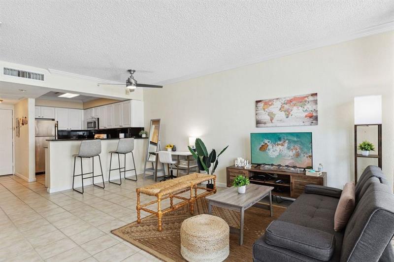 2501 S Ocean Drive (AVAIL May 1) Hollywood FL 33019