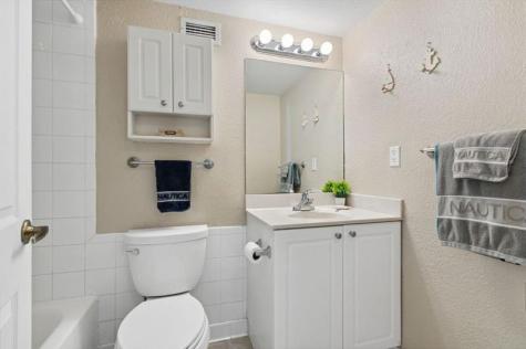2501 S Ocean Drive (AVAIL May 1) Hollywood FL 33019