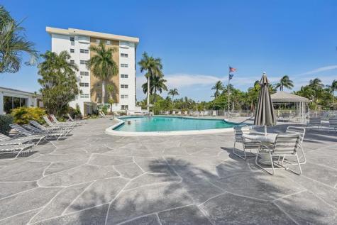 3040 NE 16th Avenue Oakland Park FL 33334