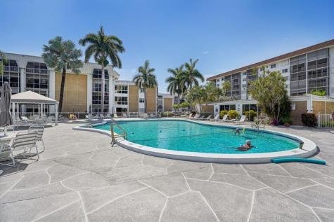 3040 NE 16th Avenue Oakland Park FL 33334