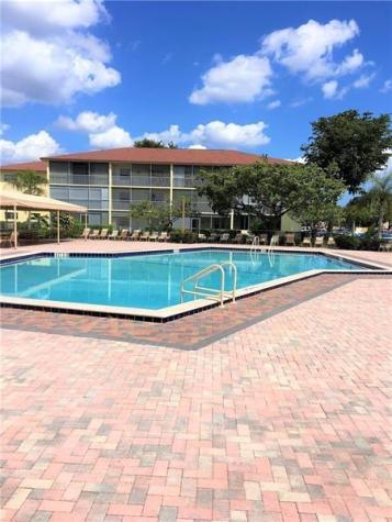 551 SW 135th Avenue Pembroke Pines FL 33027