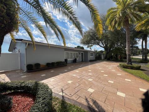 5424 Jackson Street Hollywood FL 33021