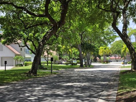 5800 Coach House Circle Boca Raton FL 33486