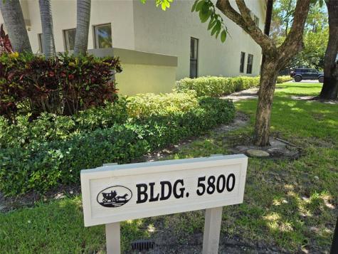 5800 Coach House Circle Boca Raton FL 33486