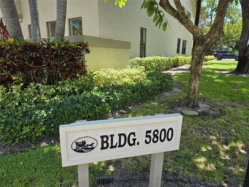 5800 Coach House Circle Boca Raton FL 33486