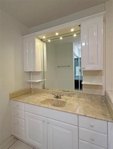 6485 Bay Club Drive Fort Lauderdale FL 33308