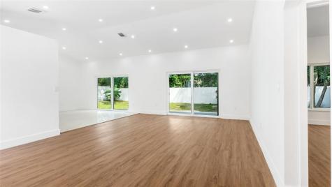 1811 SW 124th Way Miramar FL 33027