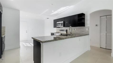 1811 SW 124th Way Miramar FL 33027