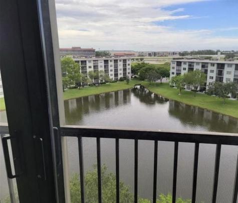 2217 Cypress Island Drive Pompano Beach FL 33069