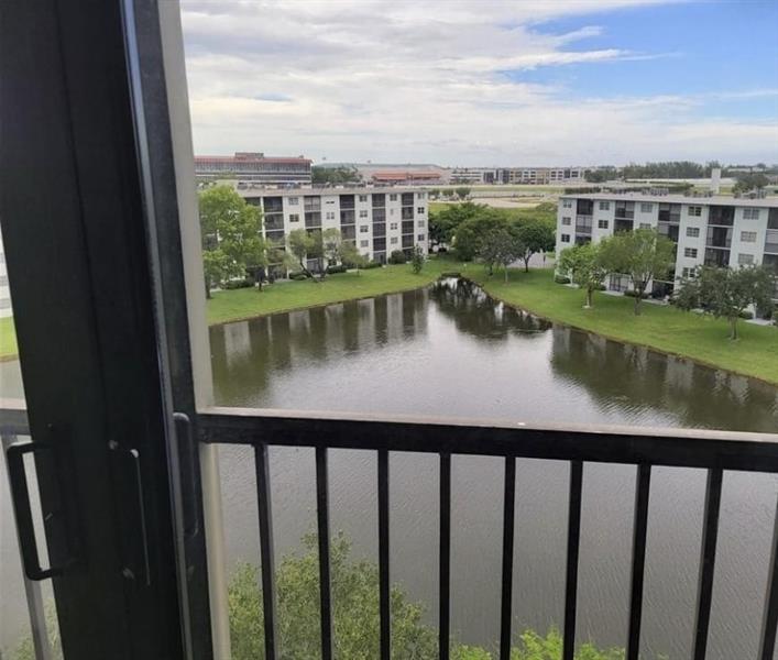 2217 Cypress Island Drive Pompano Beach FL 33069