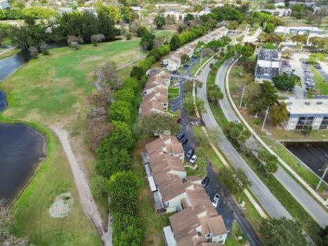 8027 Lagos De Campo Boulevard Tamarac FL 33321