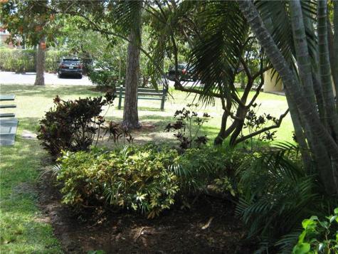 5162 NE 6th Avenue Oakland Park FL 33334