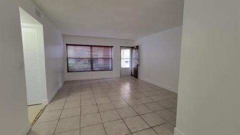 3712 N University Drive Coral Springs FL 33065