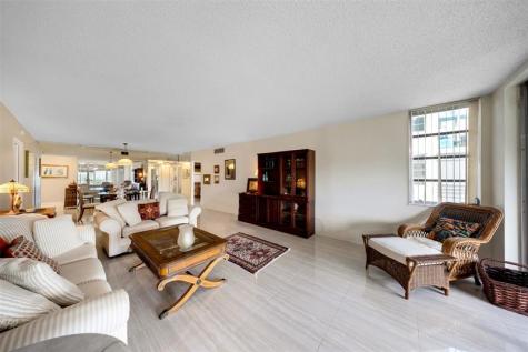 800 Cypress Grove Drive Pompano Beach FL 33069