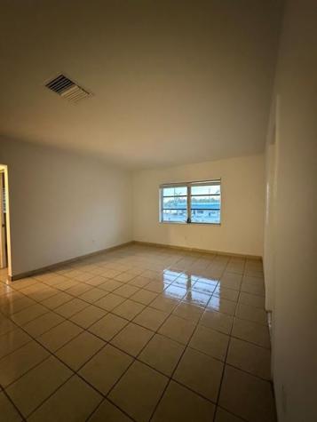 890 NW 39th Street Oakland Park FL 33309