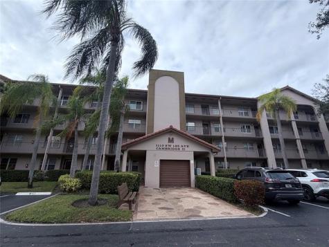 1110 SW 125th Avenue Pembroke Pines FL 33027