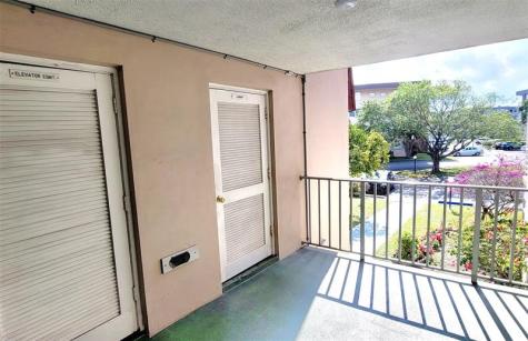 2901 NW 47th Terrace Lauderdale Lakes FL 33313
