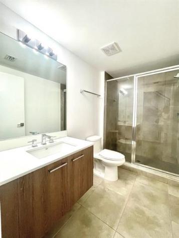 3455 NE 5th Avenue Oakland Park FL 33334