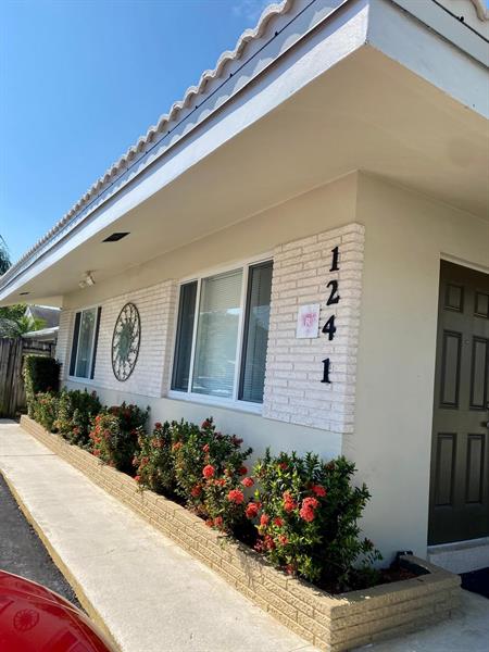 1241 NE 16th Terrace Fort Lauderdale FL 33304
