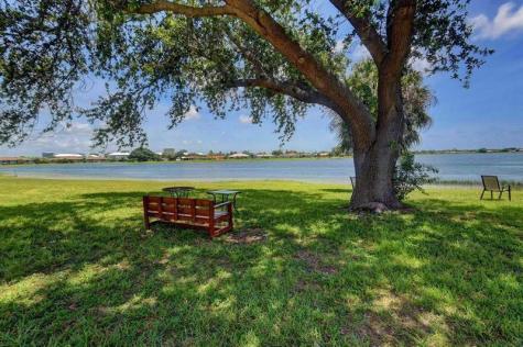 470 Executive Center Drive West Palm Beach FL 33401