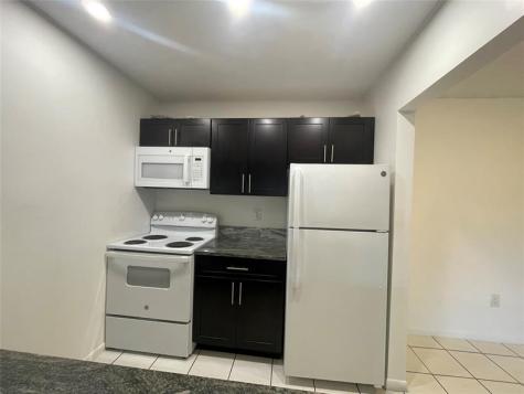 6040 Shakerwood Circle Tamarac FL 33319